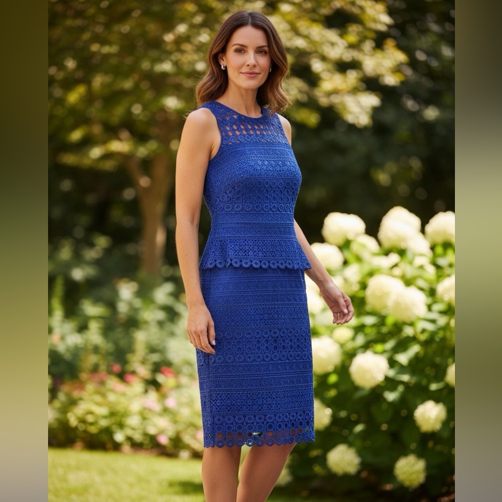 Lauren Ralph Lauren Blue Lace Overlay Sleeveless Dress, Size 0.